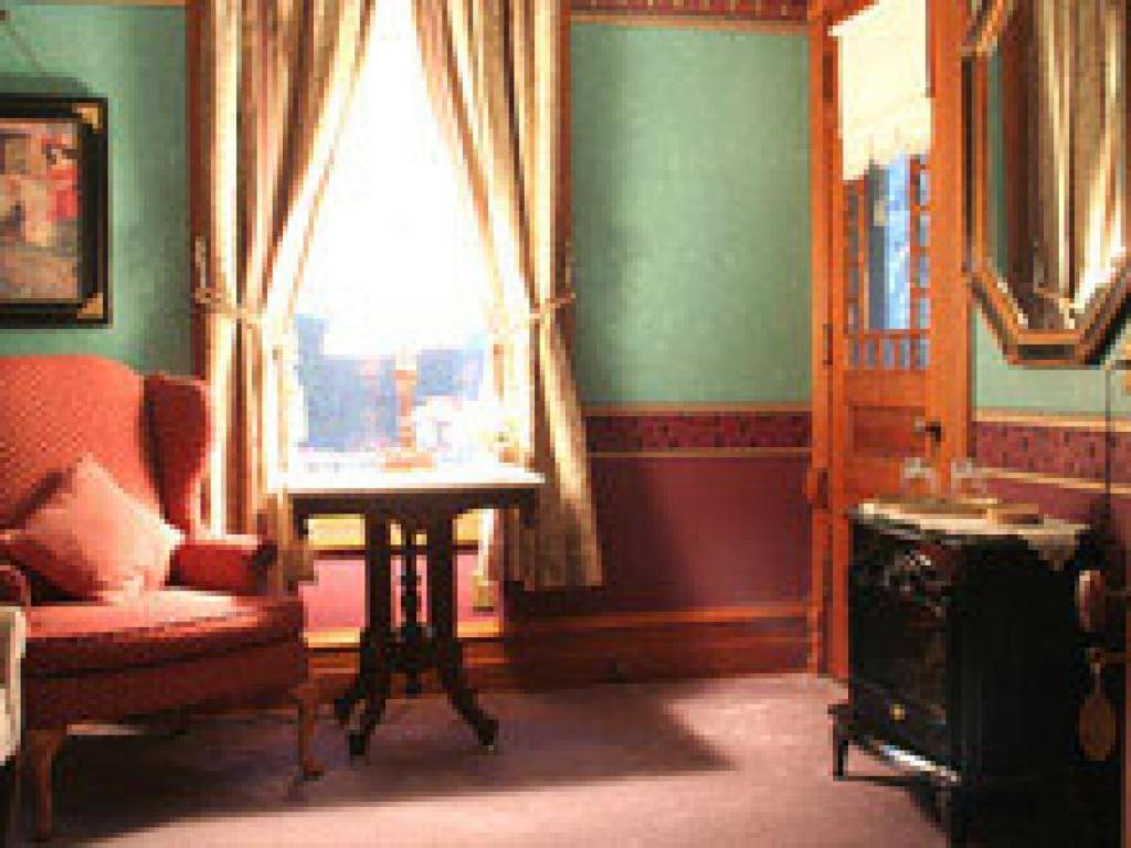Grand Victorian B&B Inn Bellaire Habitación foto